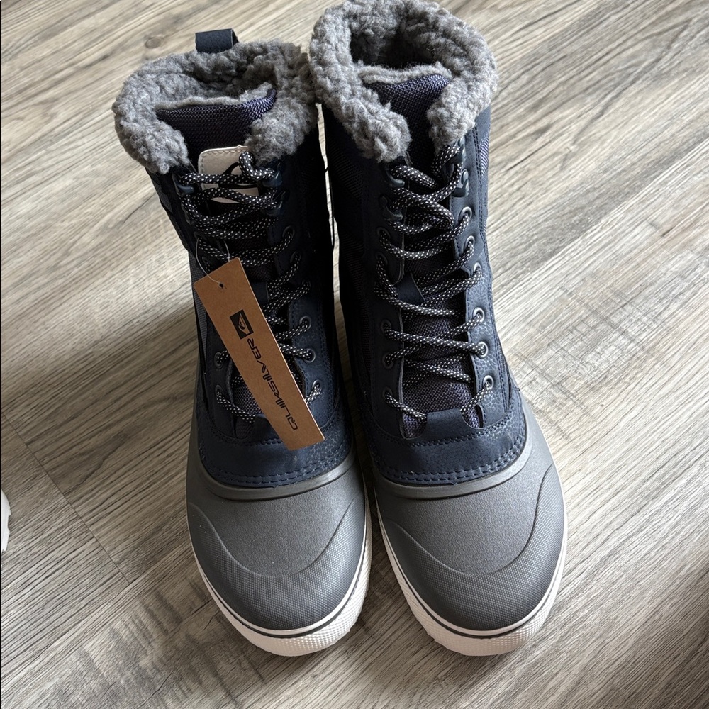 Quiksilver 3M Thinsulate Water Resistant Sub Zero Lace Up Boot NWOB